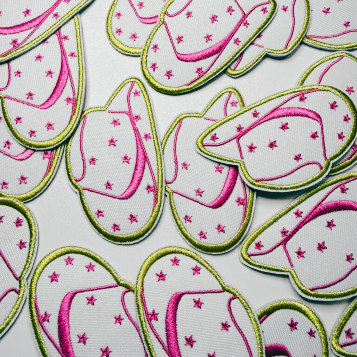 2.5" COWBOY HAT in White & Pink w stars - Embroidered Hat Patch