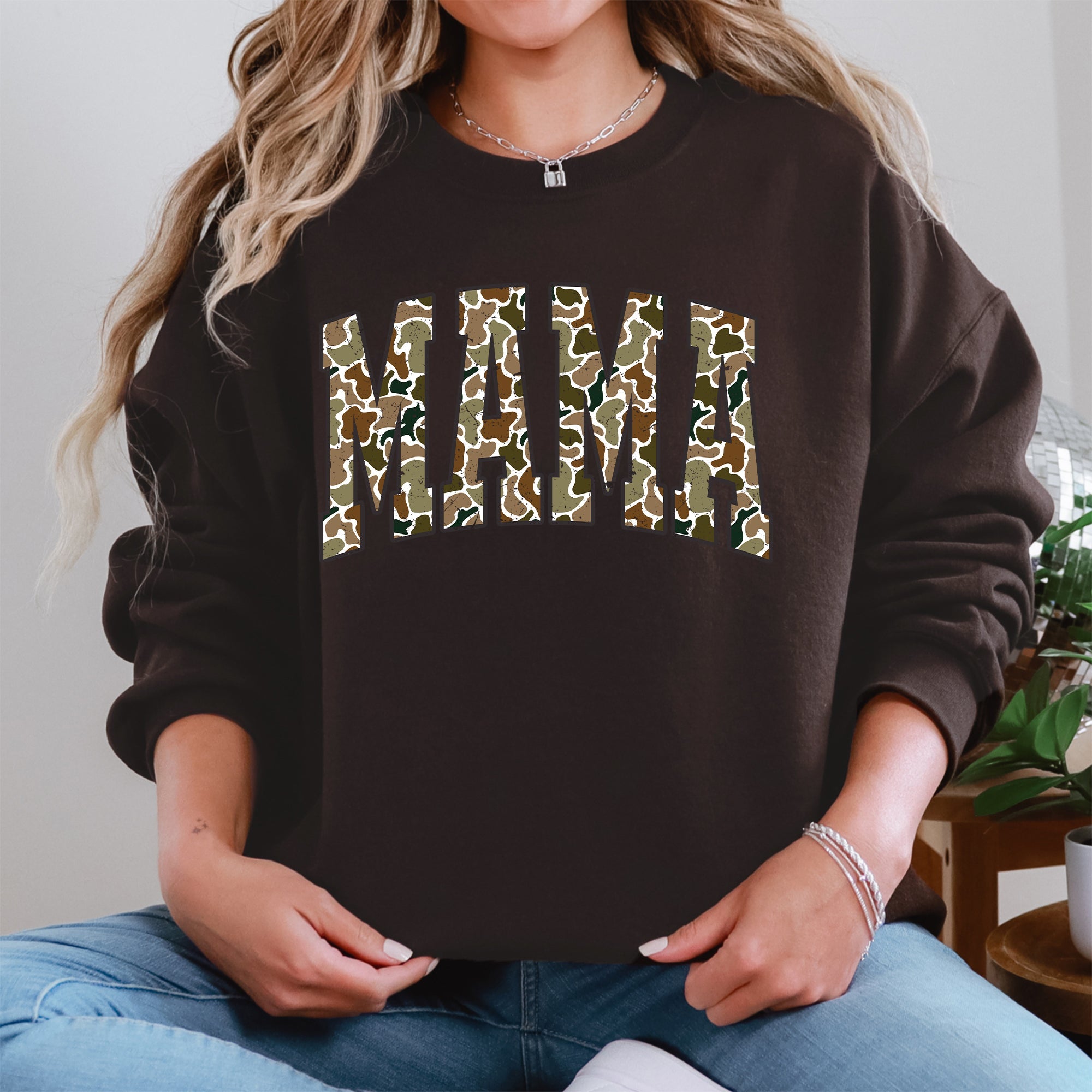 Mama Camo Hunting Retro Sweatshirt – Mother's Day Gift